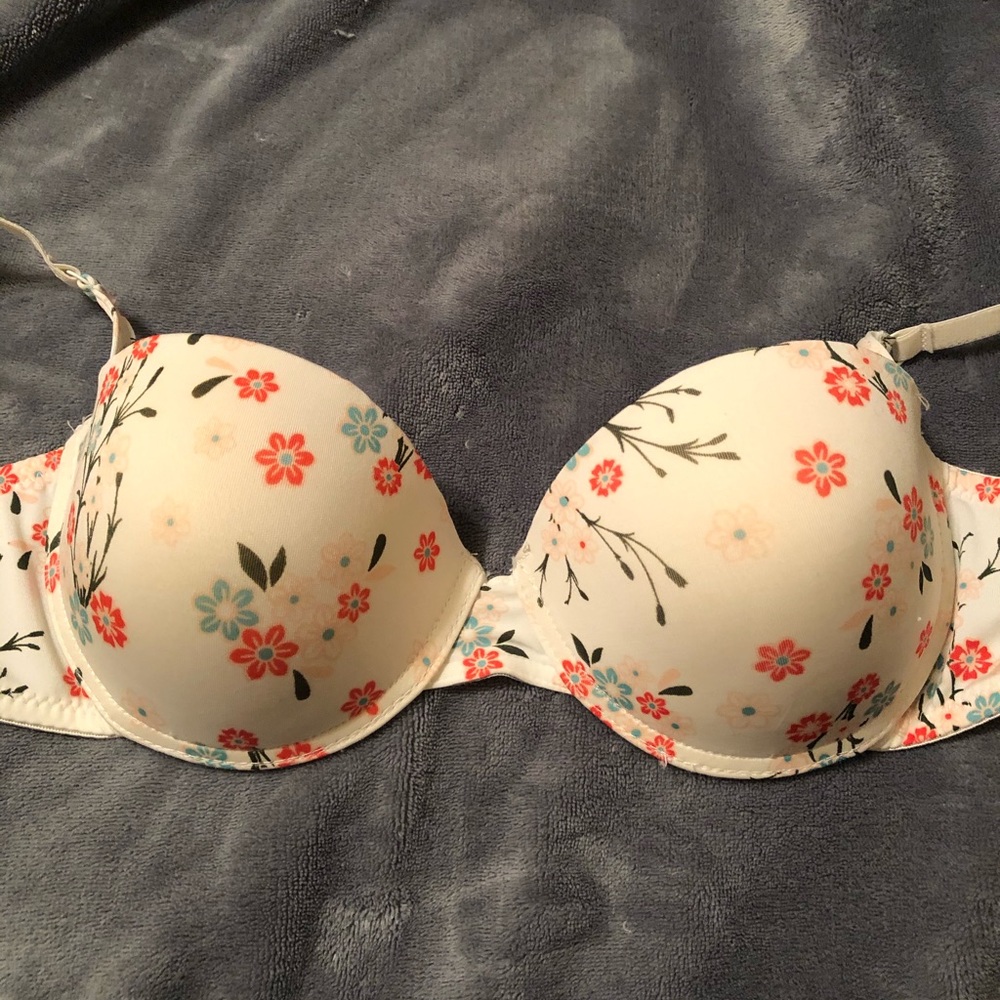 a floral push up bra